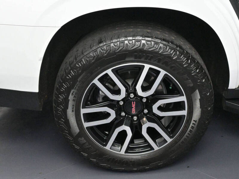 2024 GMC Yukon AT4
