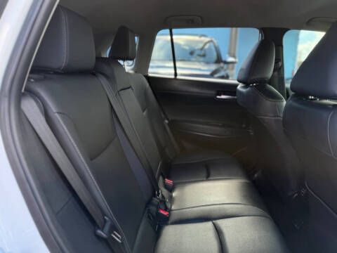 2023 Toyota Corolla Cross XLE