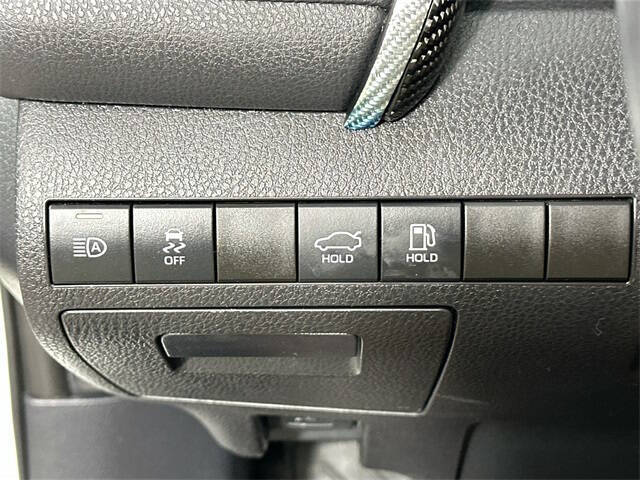 2023 Toyota Camry Hybrid SE