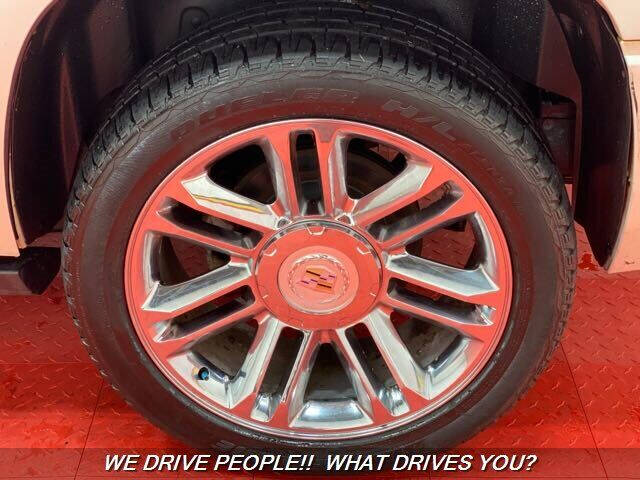 2011 Cadillac Escalade Platinum Edition