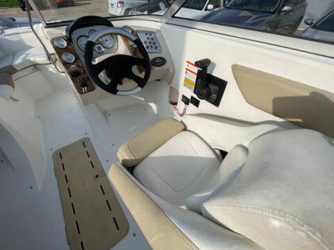 2005 n/a LARSON LXi 228