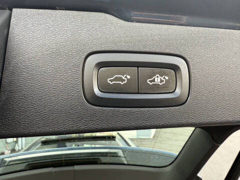 2020 Volvo V60 T5 Momentum