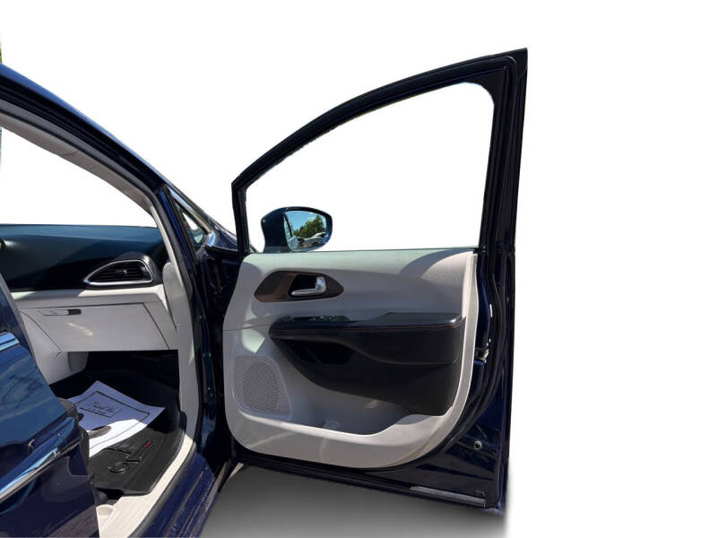 2019 Chrysler Pacifica Touring L