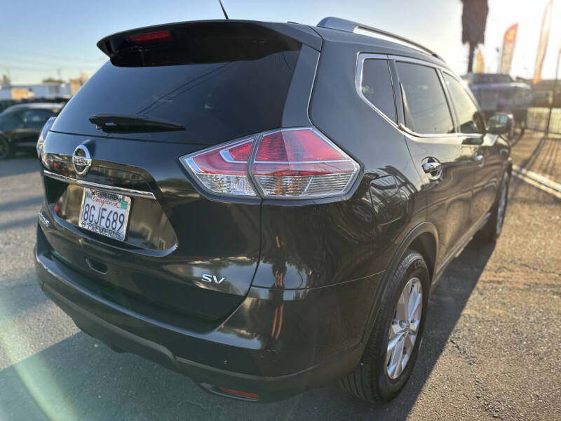 2016 Nissan Rogue SV