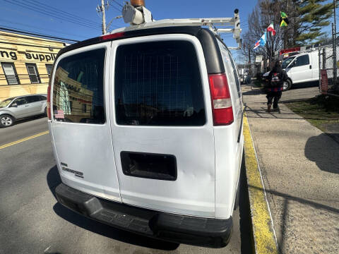 2011 Chevrolet Express 2500