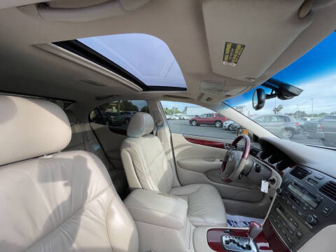 2004 Lexus ES 330