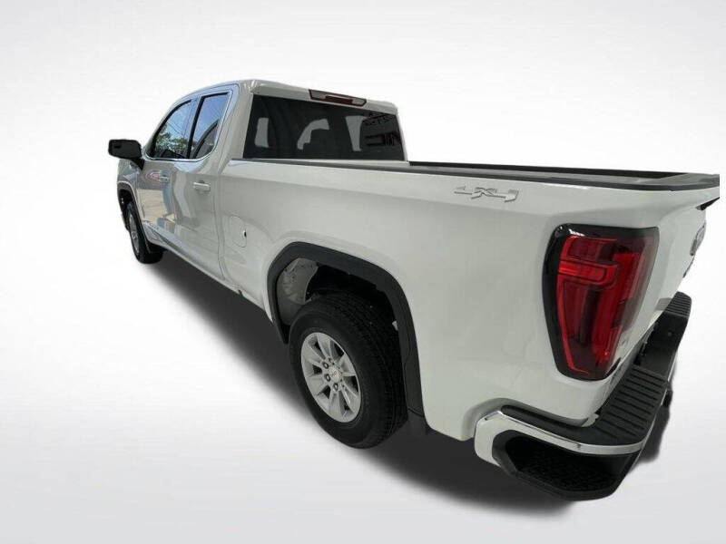 2025 GMC Sierra 1500 SLE