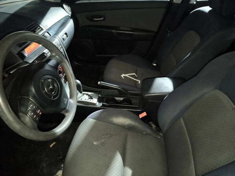 2004 Mazda MAZDA3 i