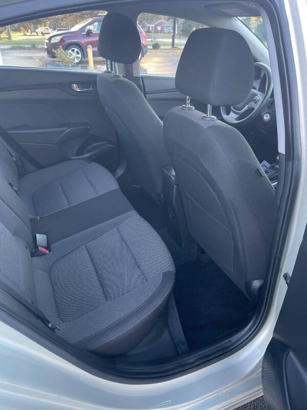 2020 Hyundai Accent SE