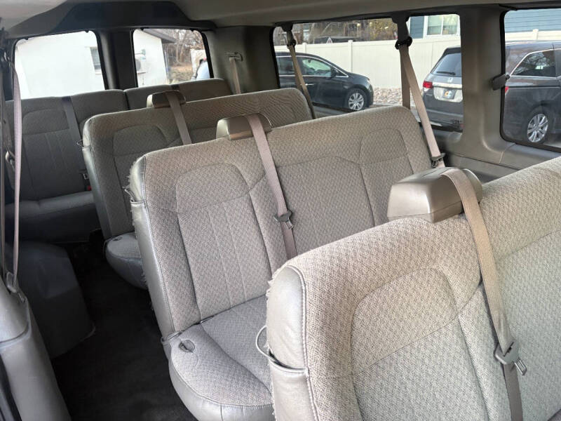 2017 Chevrolet Express LT 3500