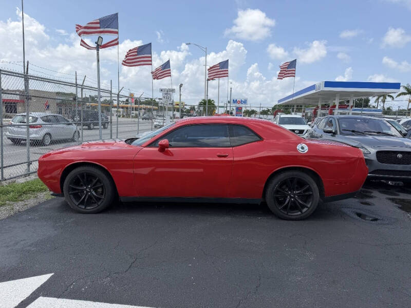 2016 Dodge Challenger SXT