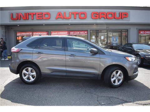 2022 Ford Edge for sale at United Auto Group in Putnam CT