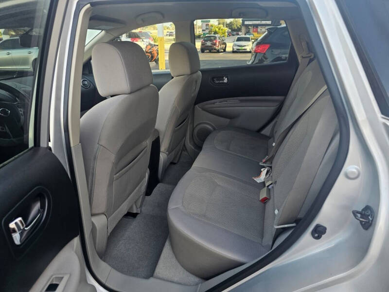 2015 Nissan Rogue Select S