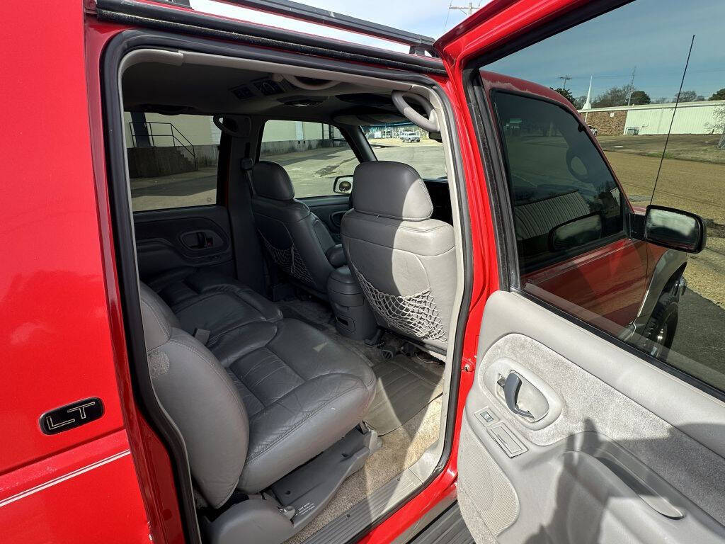 1998 Chevrolet Suburban 38