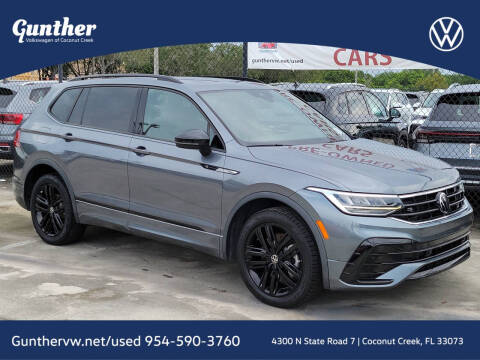 2022 Volkswagen Tiguan SE R-Line Black