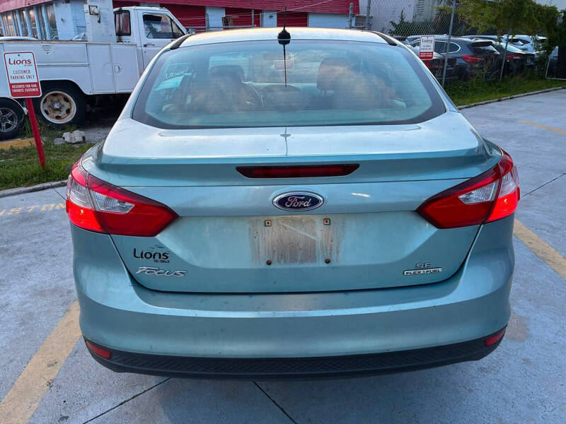 2012 Ford Focus SE