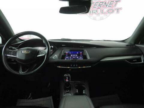 2020 Cadillac XT4 Premium Luxury