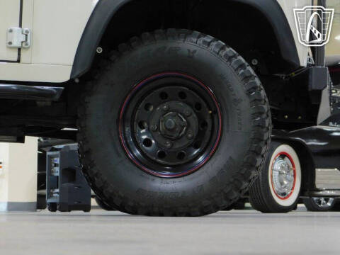 1986 Land Rover Defender