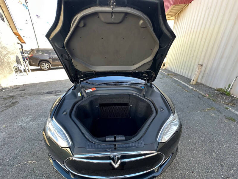 2014 Tesla Model S 85