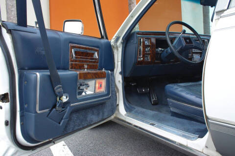 1990 Cadillac Brougham