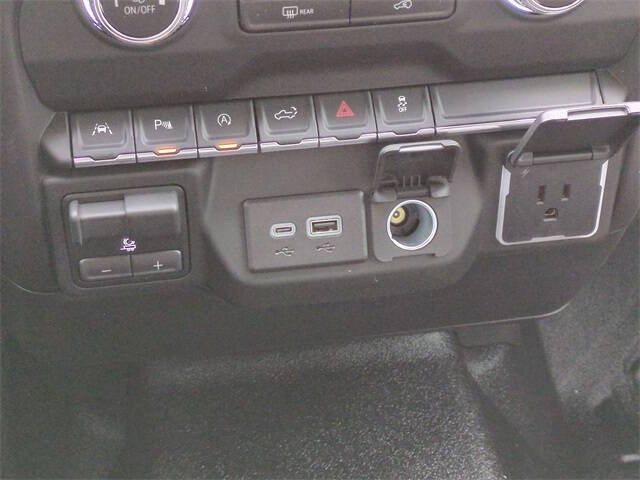 2025 GMC Sierra 1500 Pro