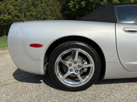 2004 Chevrolet Corvette