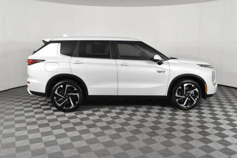 2024 Mitsubishi Outlander PHEV SE