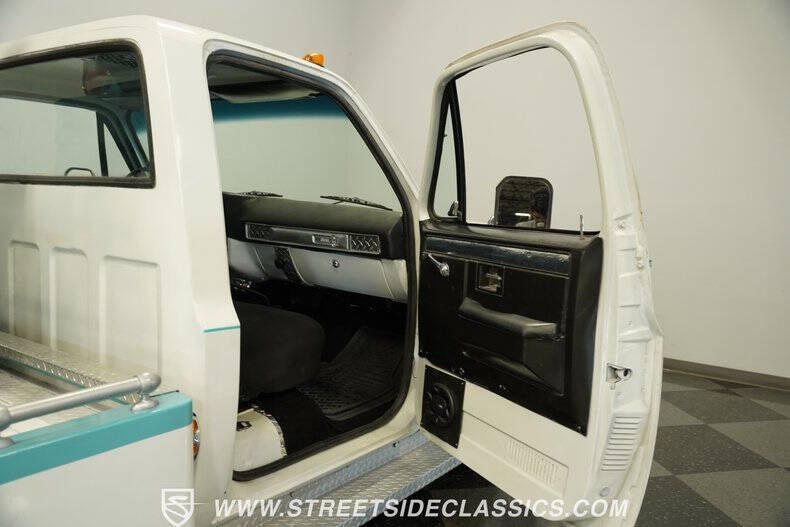 1973 Chevrolet C/K 30 Series