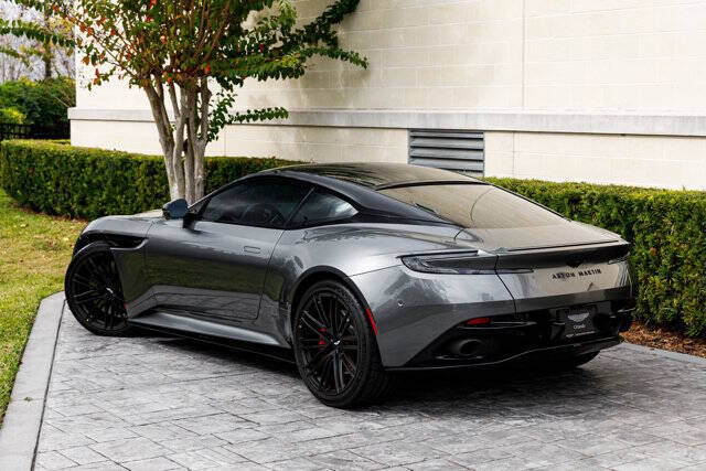 2024 Aston Martin DB12 V8