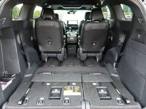2025 Toyota Sienna Platinum 7-Passenger