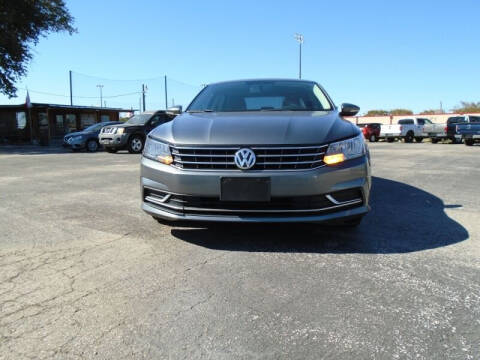 2017 Volkswagen Passat for sale at American Auto Exchange in Houston TX