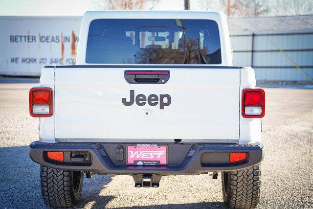 2025 Jeep Gladiator NightHawk