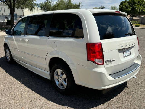 2012 Dodge Grand Caravan Crew