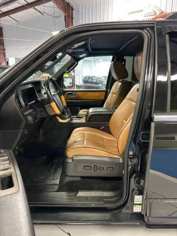 2011 Lincoln Navigator L