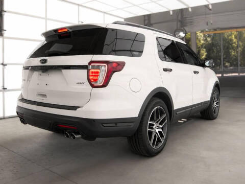 2018 Ford Explorer Sport