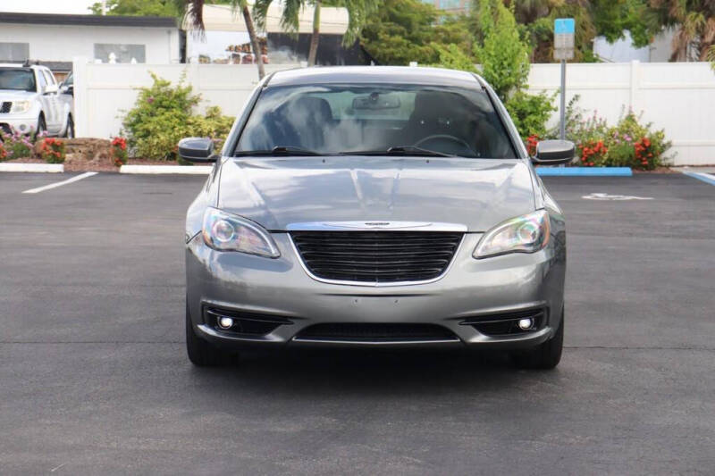 2013 Chrysler 200 Touring