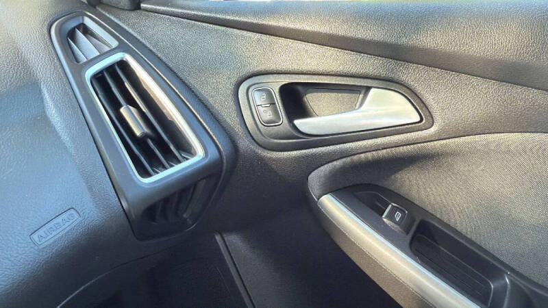 2018 Ford Focus Titanium