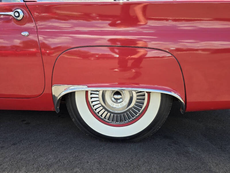 1957 Ford Thunderbird