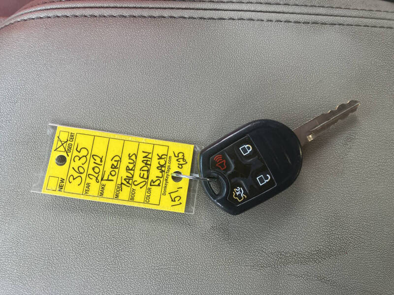 2012 Ford Taurus SEL