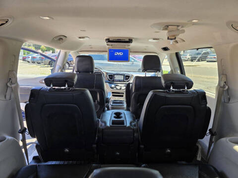 2019 Chrysler Pacifica Touring L