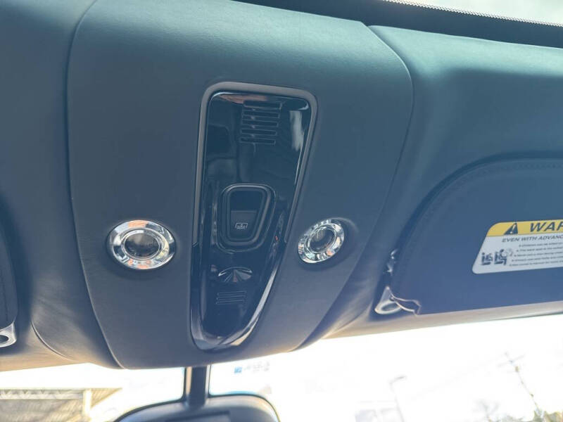 2023 Aston Martin DBX 707