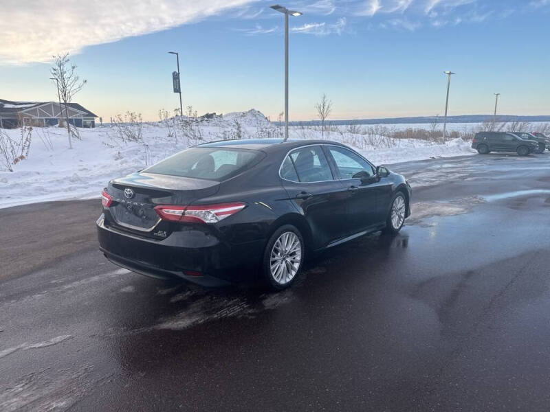 2018 Toyota Camry Hybrid XLE