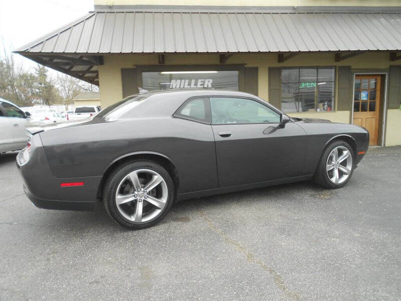 2015 Dodge Challenger SXT