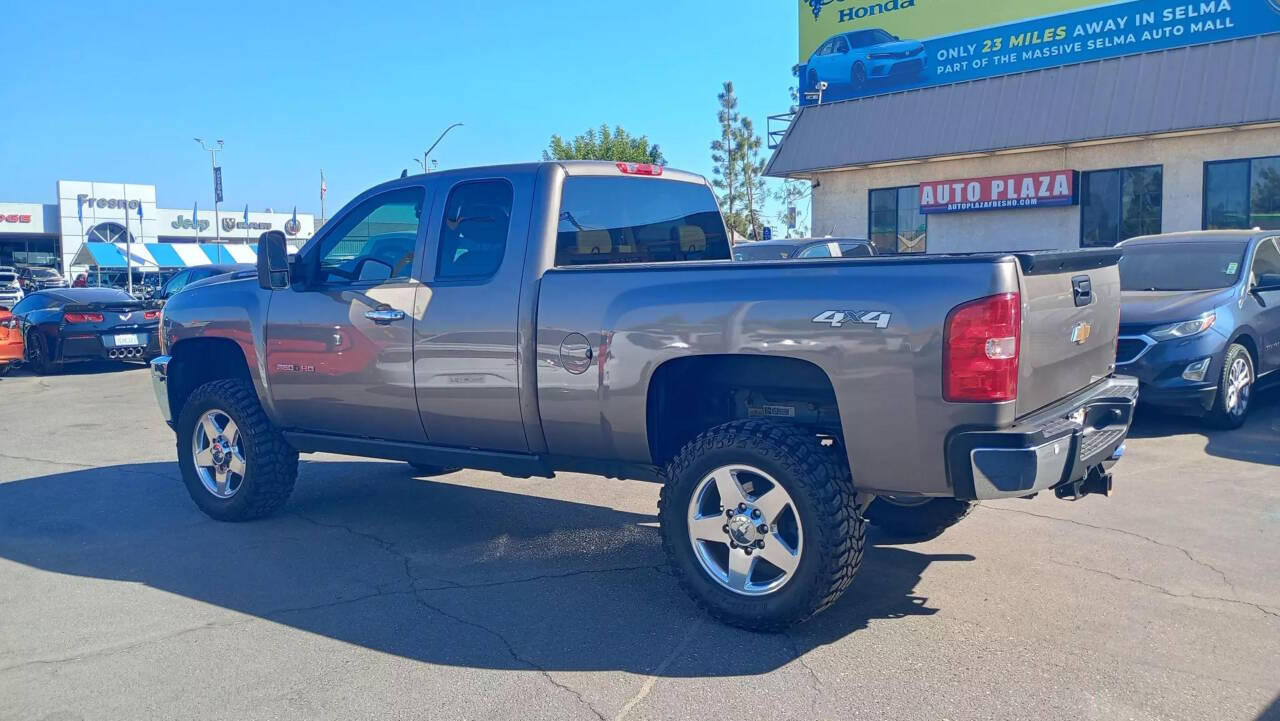 2011 Chevrolet Silverado 2500HD for sale at Auto Plaza in Fresno, CA