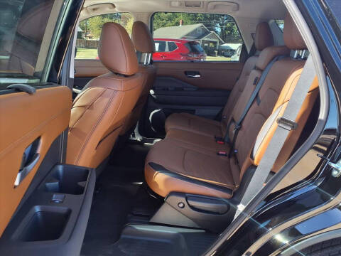 2025 Nissan Pathfinder Platinum