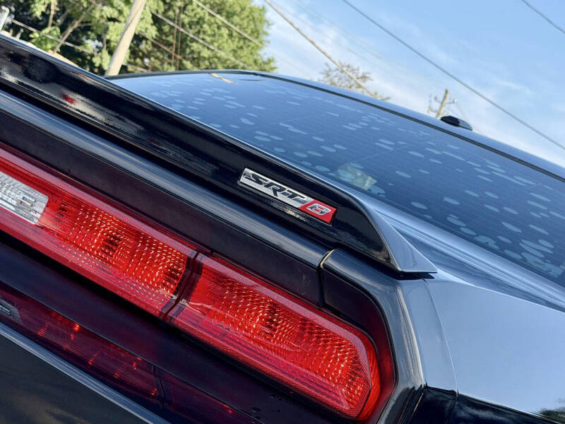 2011 Dodge Challenger SRT8 392