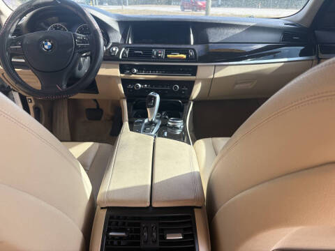 2014 BMW 5 Series 528i