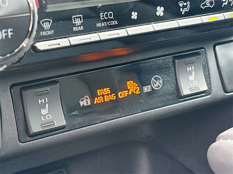 2025 Toyota RAV4 Hybrid XSE