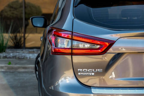 2022 Nissan Rogue Sport SL