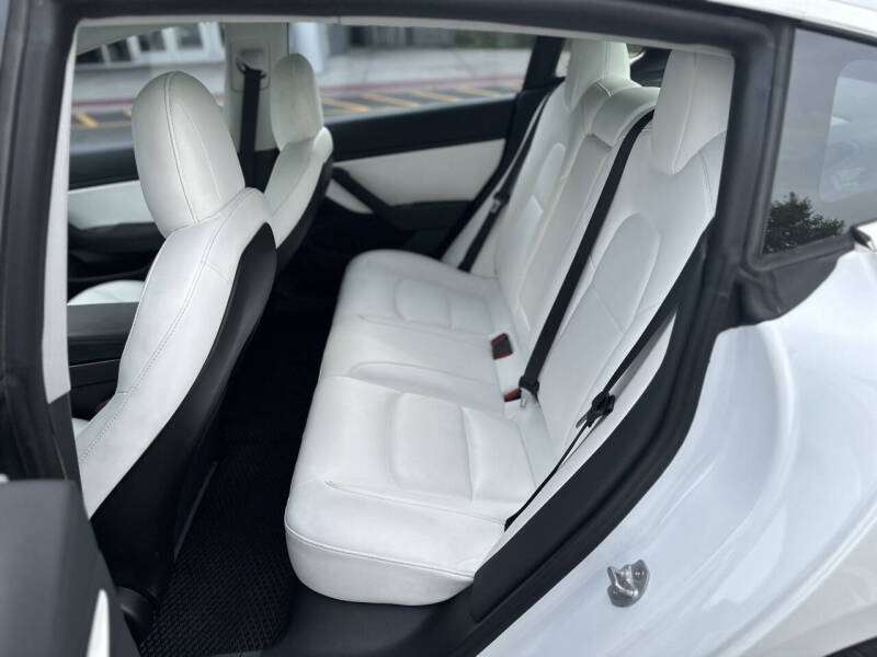 2020 Tesla Model 3 Performance